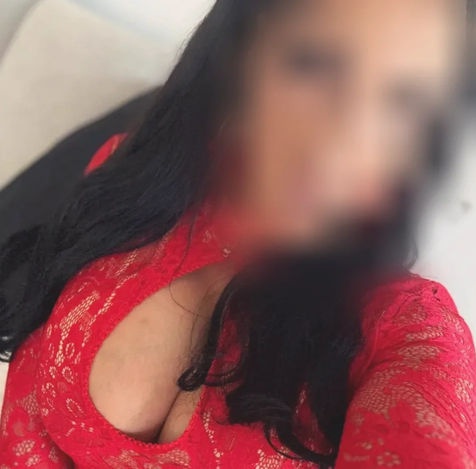 Chiara, 37