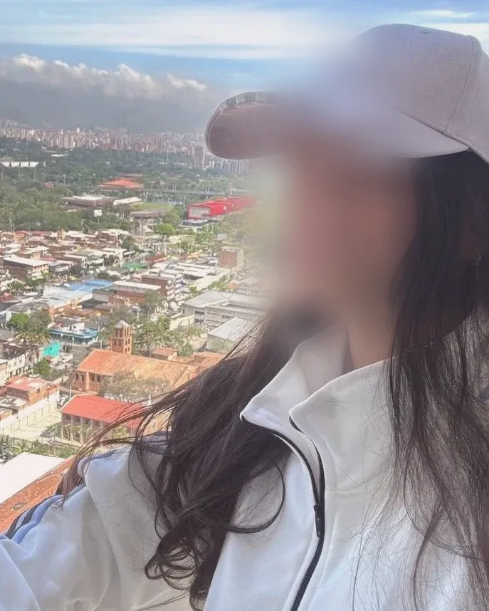 Juliane, 23