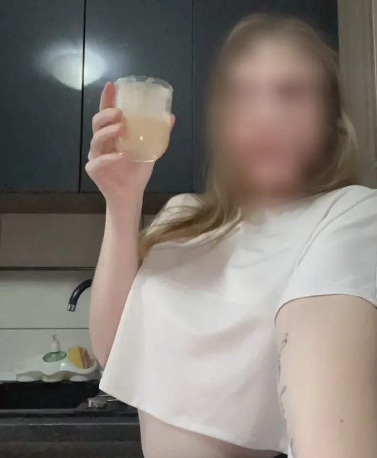 Sonja, 27